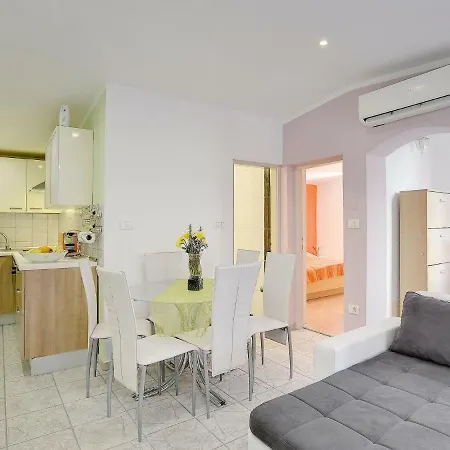 בית נופש Holiday House Dani