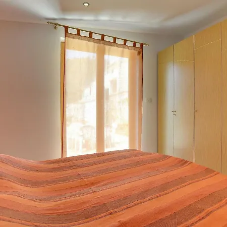 Holiday House Dani בית נופש פולה