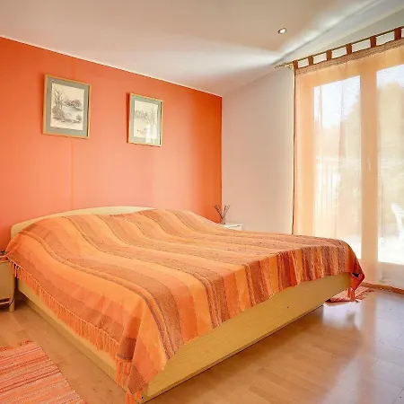 Holiday House Dani בית נופש פולה