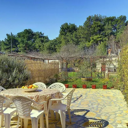 بيت للعطل Holiday House Dani